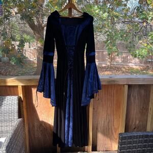 Victorian Choice Women's Black And Blue Velvet Medieval Dress Size L